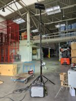 Mobilny maszt oświetleniowy od tyłu 3,5m podnoszenia