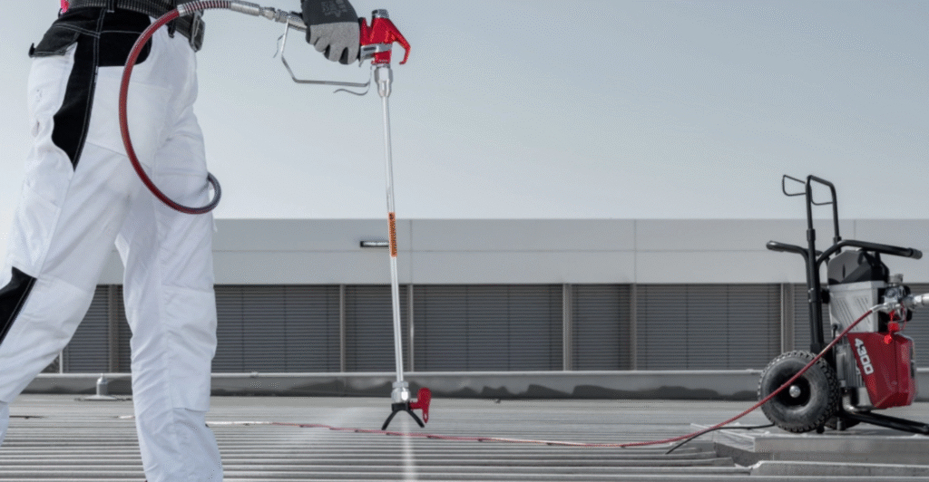 Jaki agregat do malowania dachu kupić Kompletny przewodnik i Polecane modele