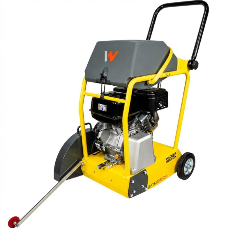 Przecinarka do betonu Wacker Neuson BFS 1350 G-c – widok z przodu