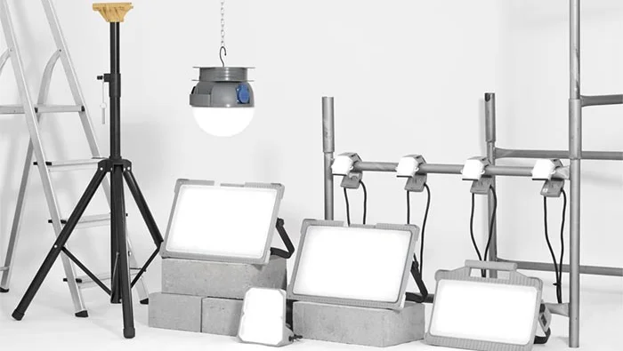 seria lamp budowlanych magnum