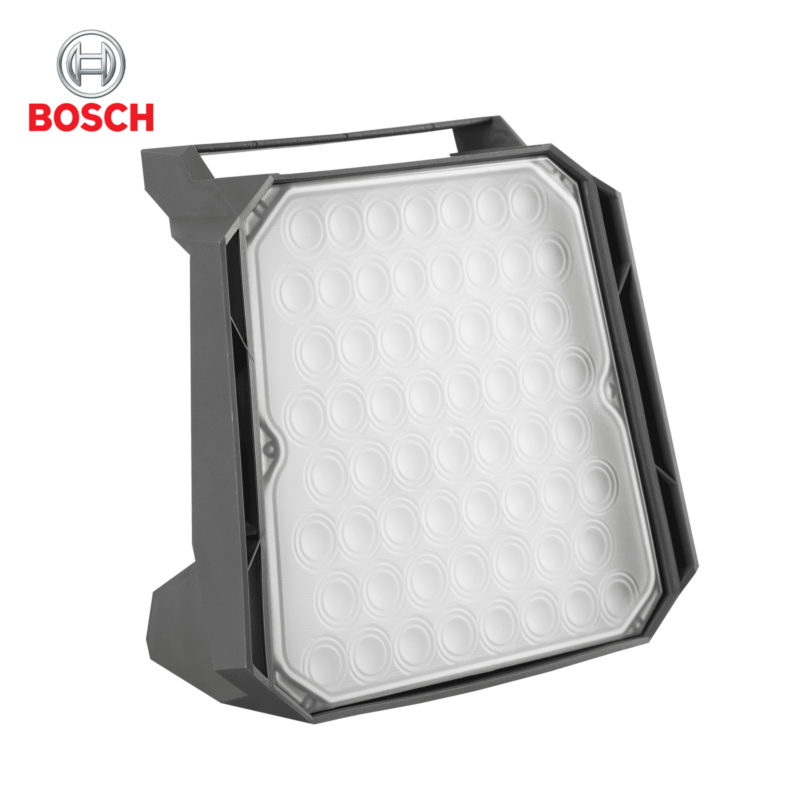 Kieszonkowa lampa akumulatorowa Magnum Battery XS 2300 lm, kompatybilna z systemem Bosch 18V, widok z przodu na soczewkowy klosz PC.