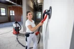 Szlifowanie gładzi na ścianie szlifierką FLEX GE 6 X-EC